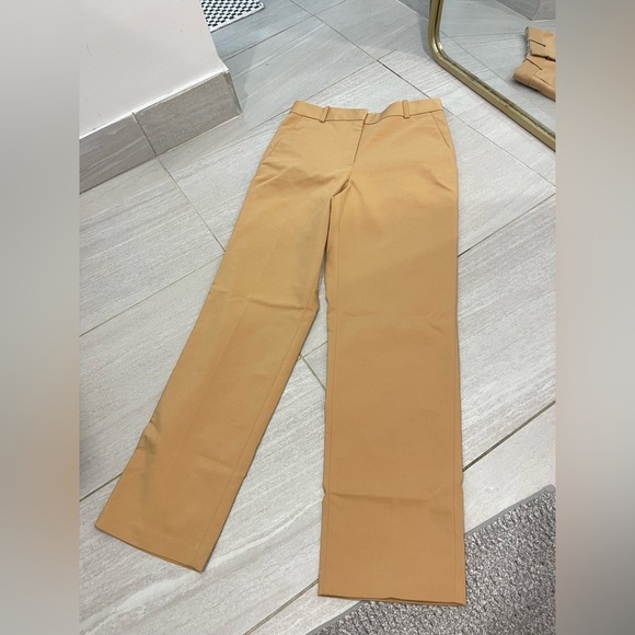 NWT Babaton new command pant rise mid leg slim - Picture 2 of 6